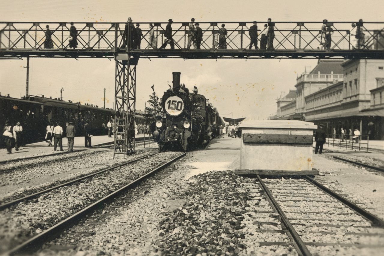 Pješački nathodnik iznad glavnog kolodvora (snimljeno 3. srpnja 1938. godine)
